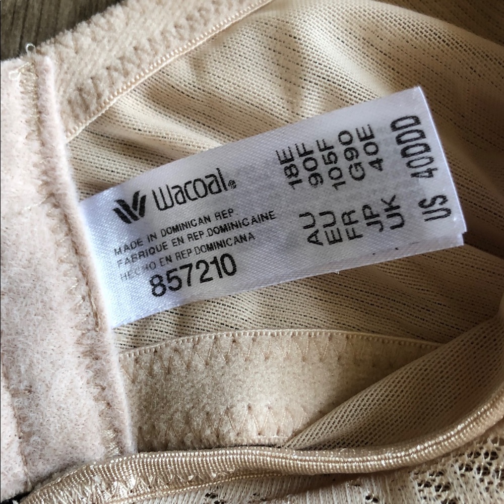 Wacoal Visual Effects Minimizer Nude Bra 40DDD - Picture 5 of 7